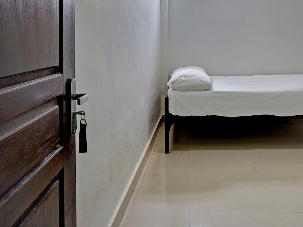 Standard Single Room photo 2