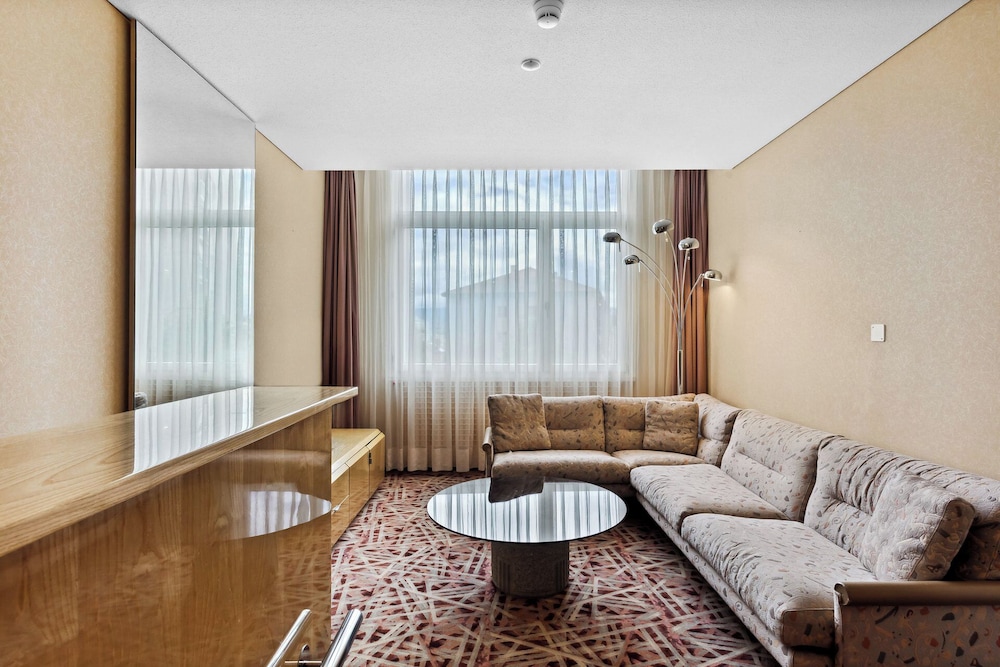 Comfort Suite photo 2