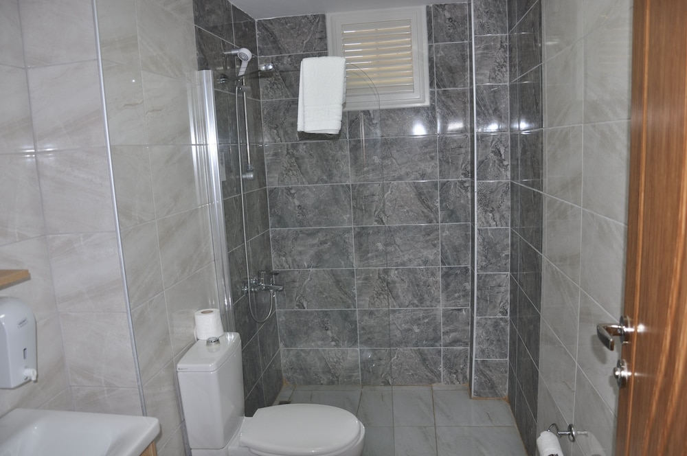 Standard Triple Room - Photo 2