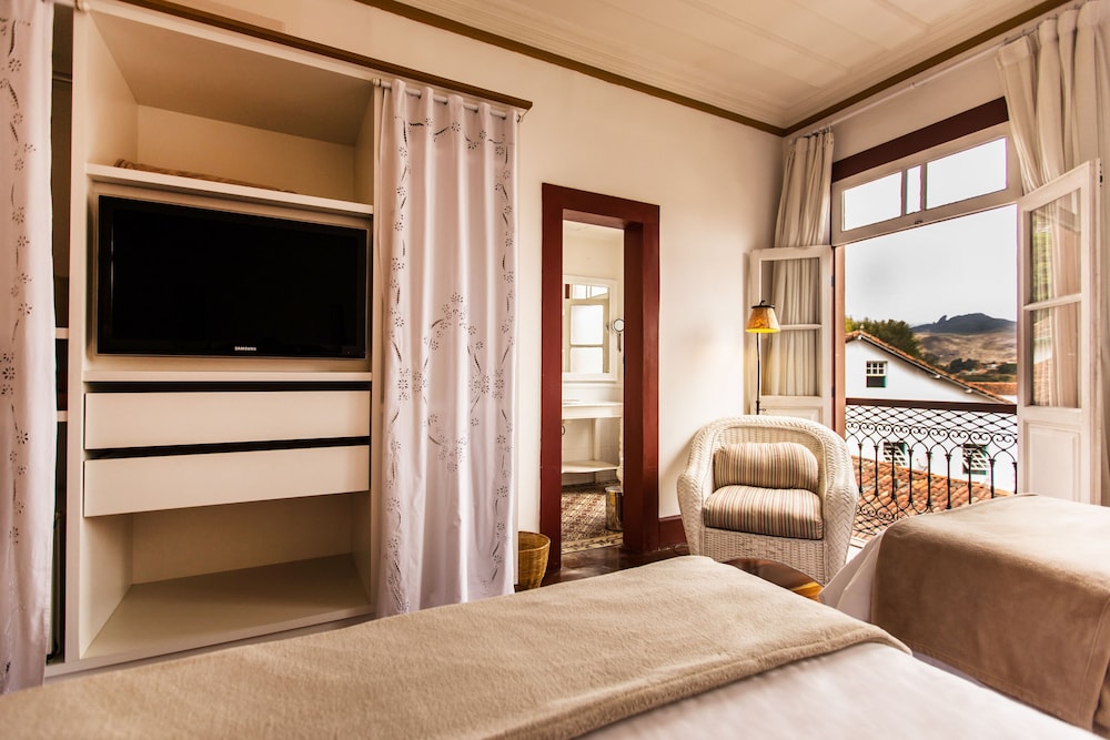 Deluxe Triple Room photo 2