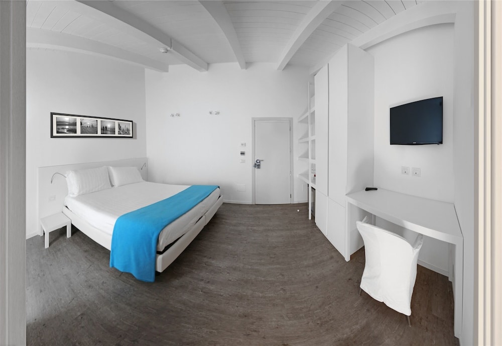 Comfort Room photo 1