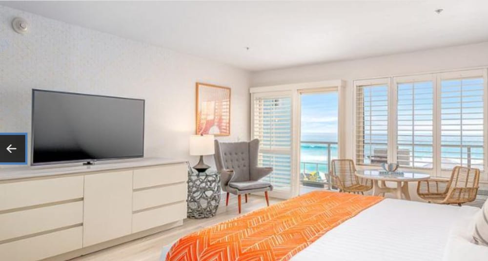 Pool Terrace, 1 King Bed, Pool & Ocean View - Photo 2