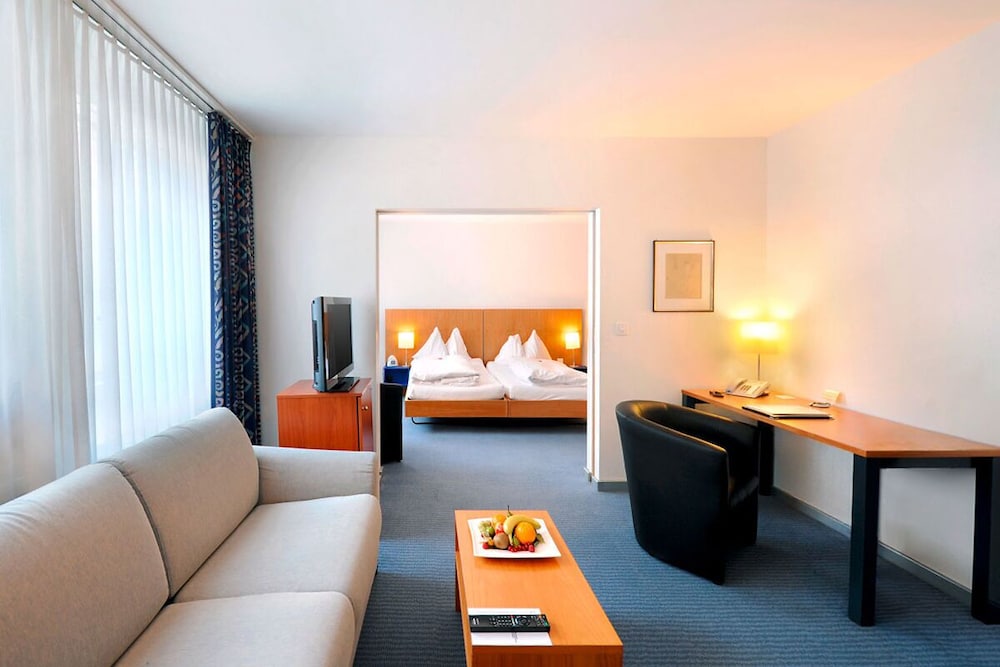 Standard Suite photo 2