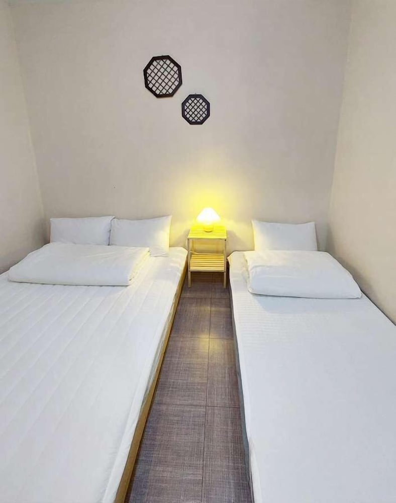 Basic Triple Room