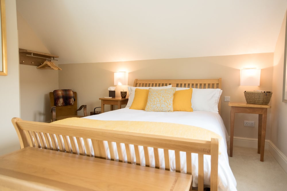 Luxury Double Room, 1 King Bed, Non Smoking, Garden View (Venn) photo 3