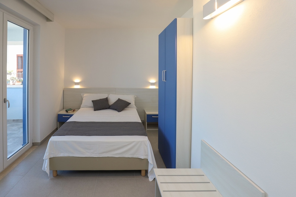 Classic Double Room, Ensuite - Photo 3