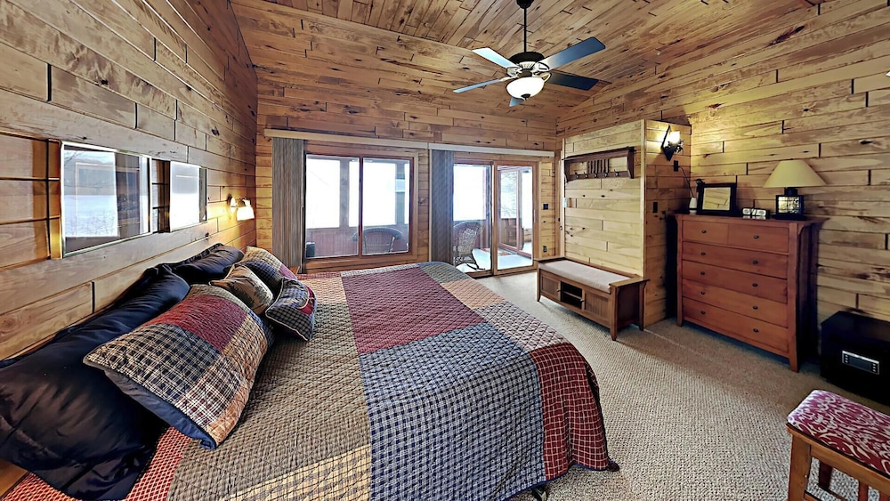 Cabin, Multiple Beds, Kitchen photo 2