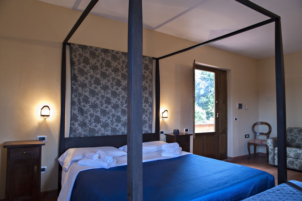 Quadruple Room photo 3