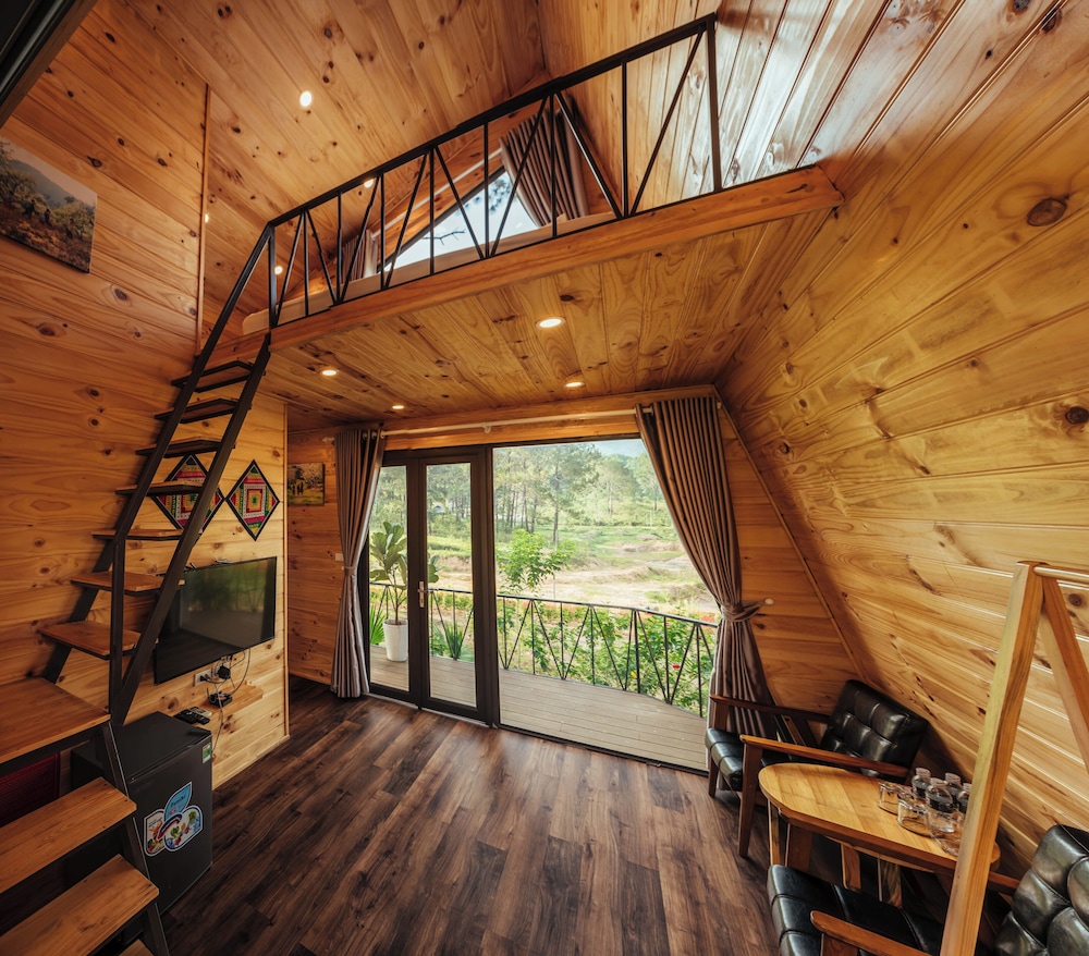 Superior Bungalow, Balcony, Valley View photo 2