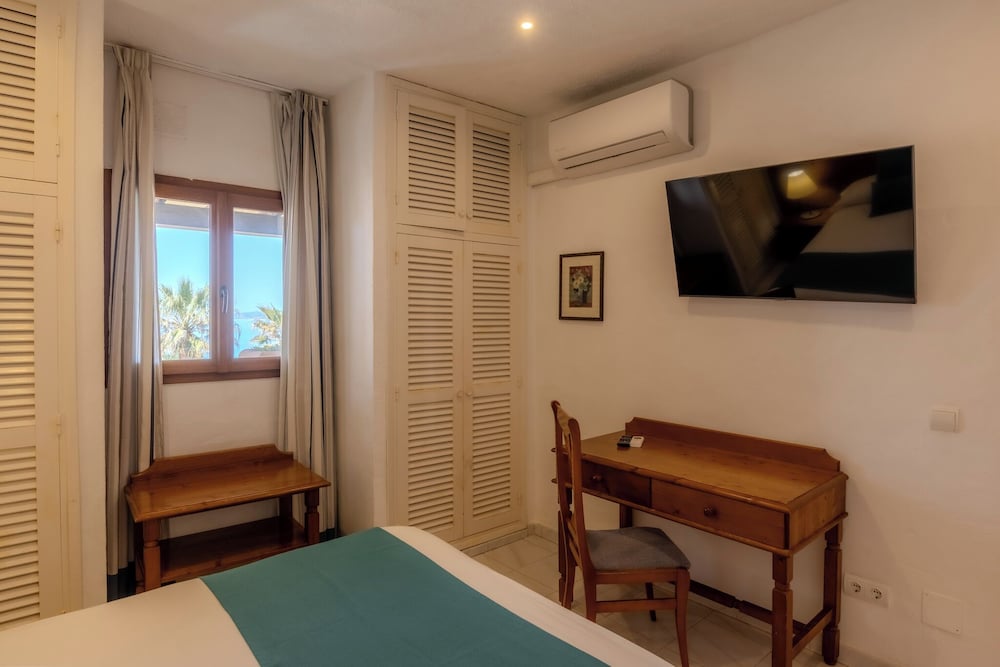 Family Apartment, 2 Bedrooms - Photo 7