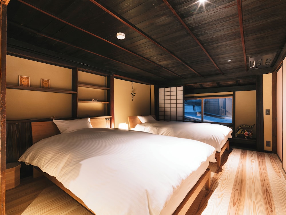 Standard Twin Room photo 1