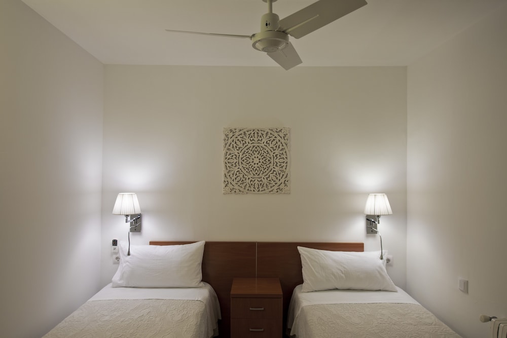 Standard Double or Twin Room photo 3