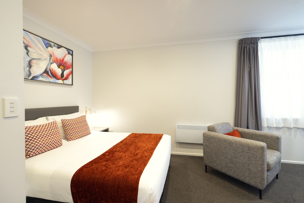 Standard Studio, 1 Queen Bed photo 1