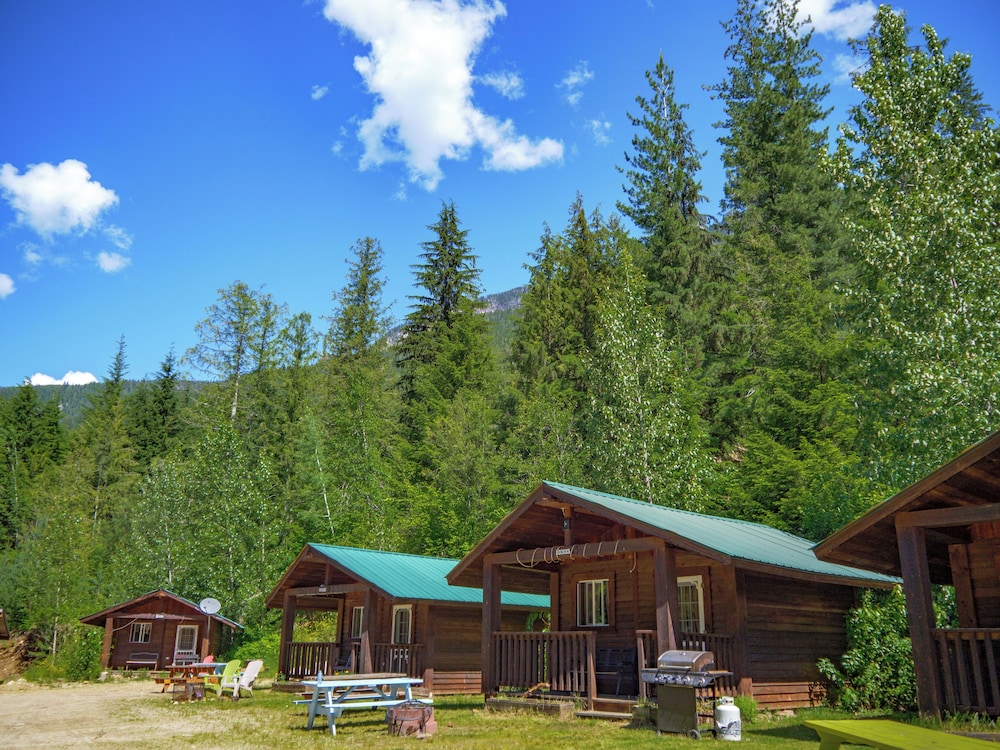 Cabin photo 1