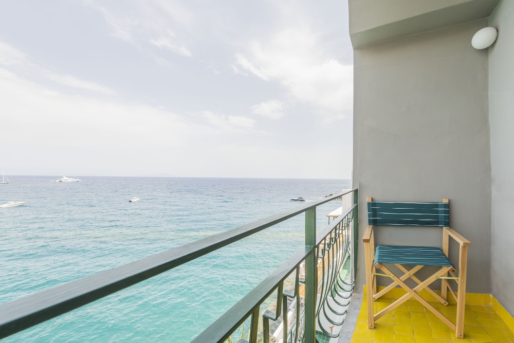 Superior Double Room, Sea View - Photo 15