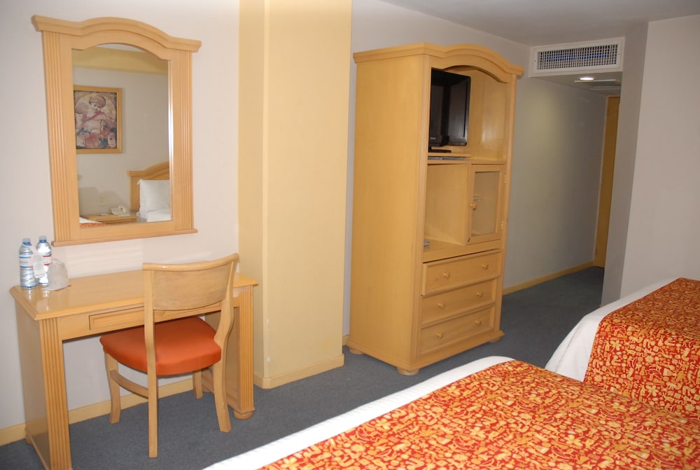 Double Room (2 Camas Matrimoniales) - Photo 2