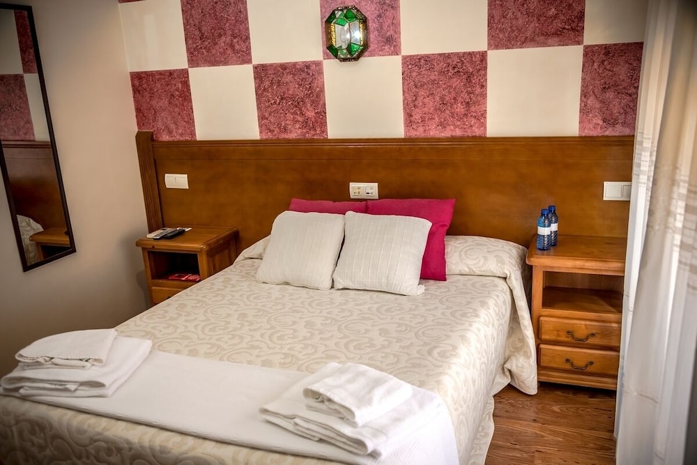 Double Room - Photo 4
