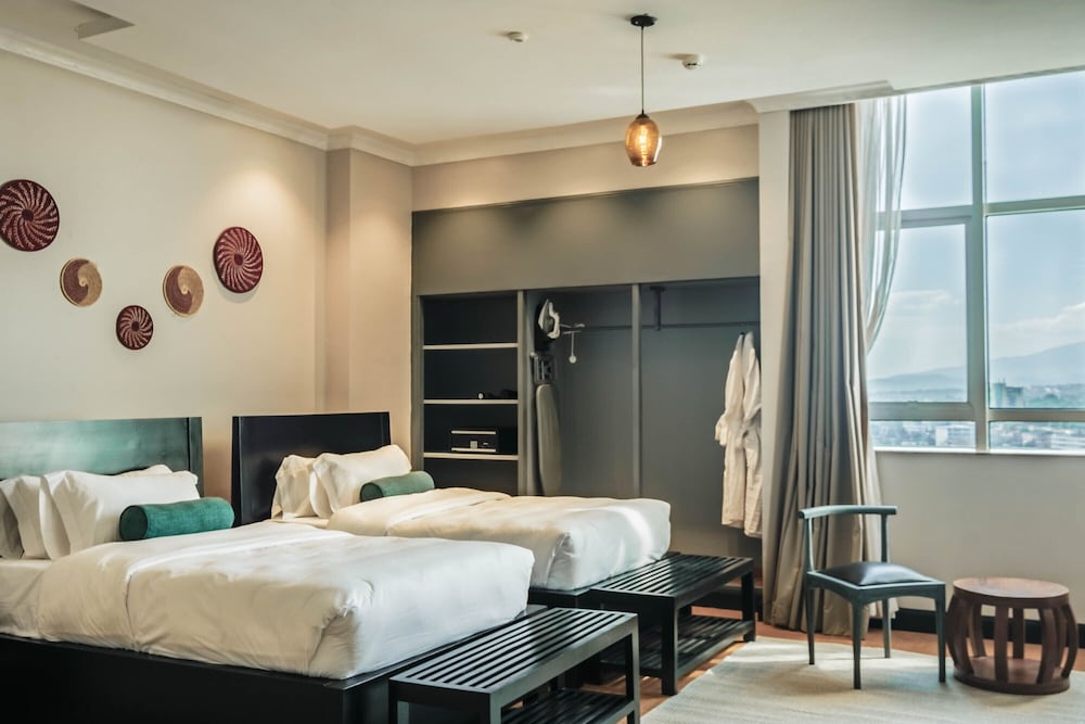 Deluxe Double or Twin Room, 2 Twin Beds, Non Smoking, City View photo 3