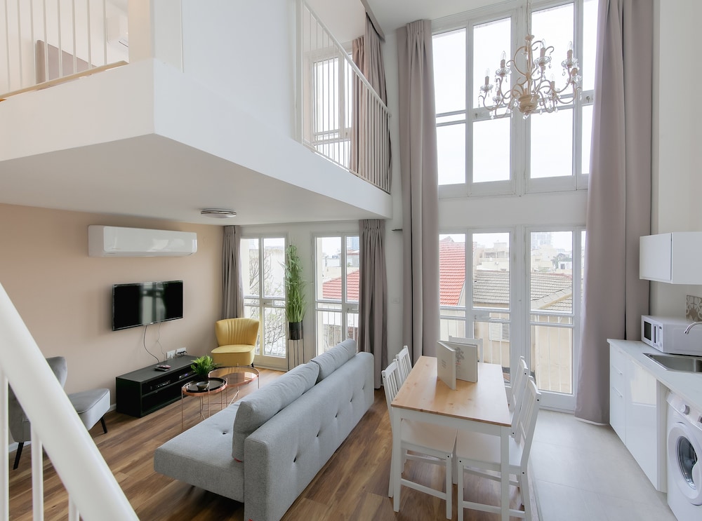 Duplex photo 1