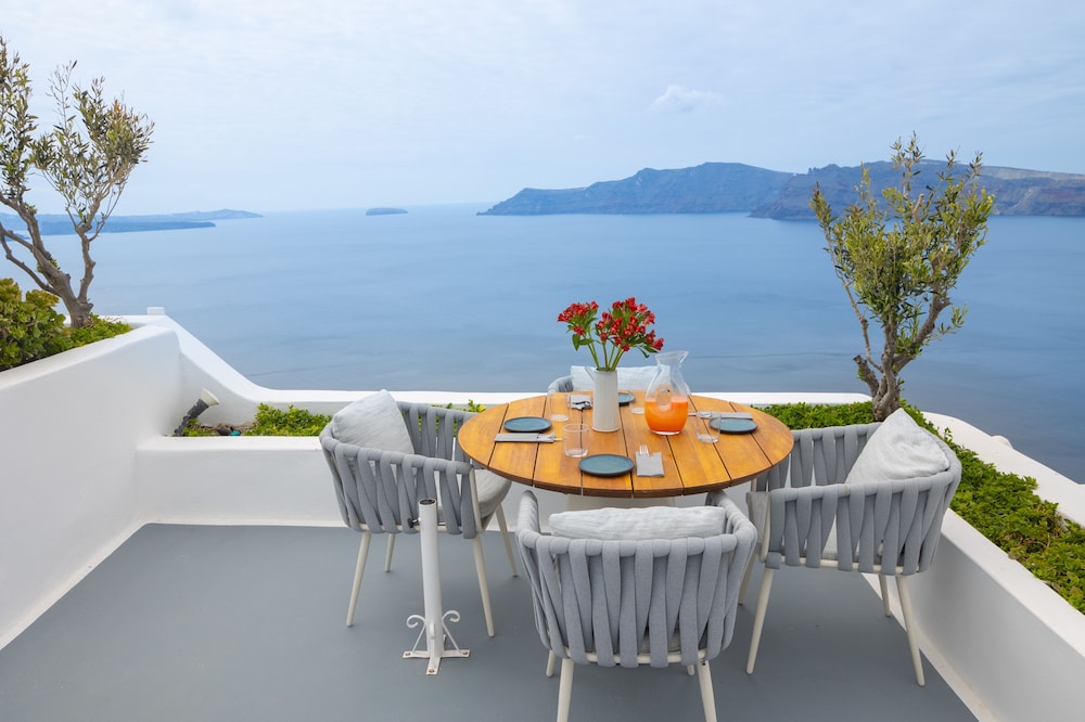 The Artisan's Suite with Hot Tub & Caldera View - Photo 15
