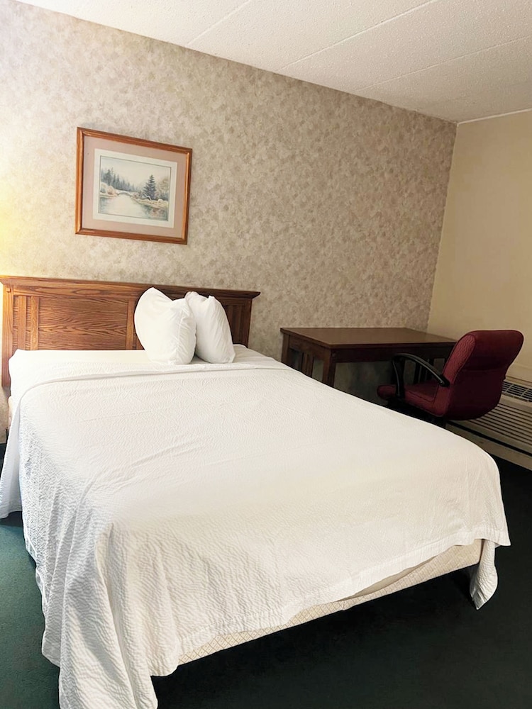 Deluxe Room, 1 King Bed, Non Smoking photo 1