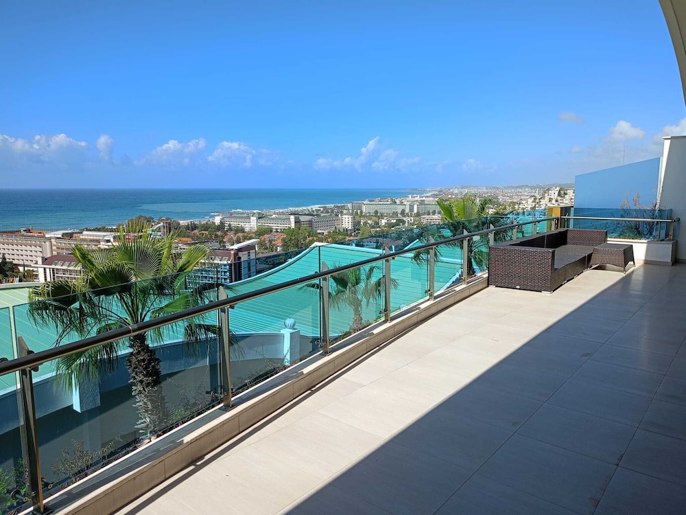 Exclusive Duplex, 3 Bedrooms, Non Smoking, Sea View photo 1