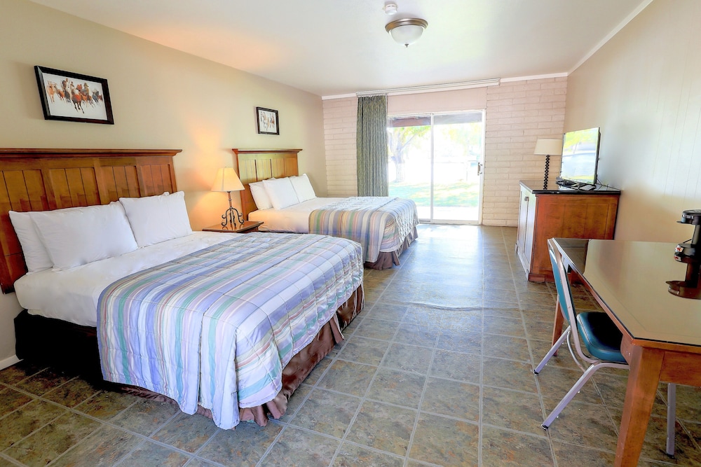 Motel photo 1