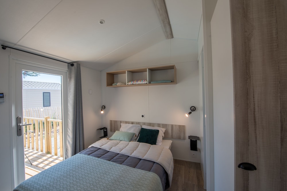 Premium Mobile Home, 2 Bedrooms, 2 Bathrooms