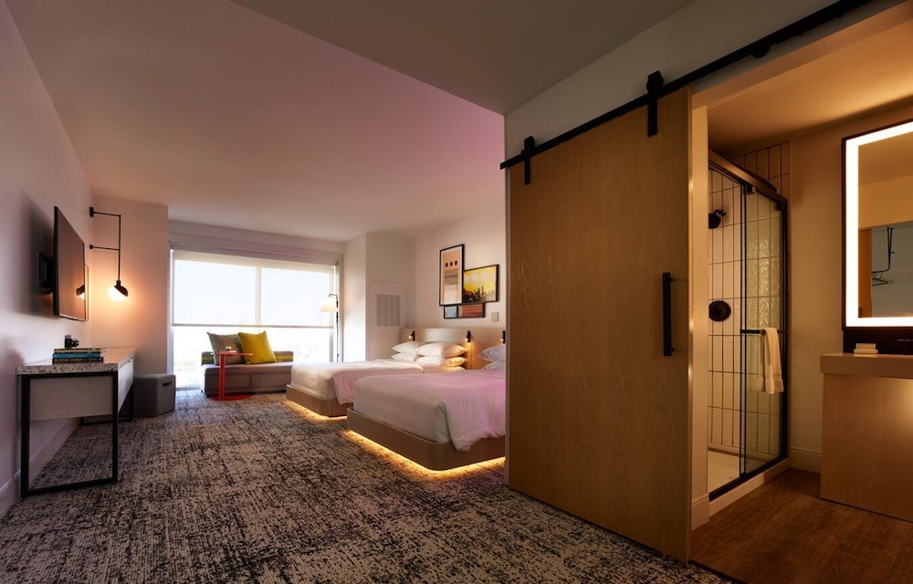 Superior Room, 2 Queen Beds (REVERB Two Queens Accessible Room) - Photo 5
