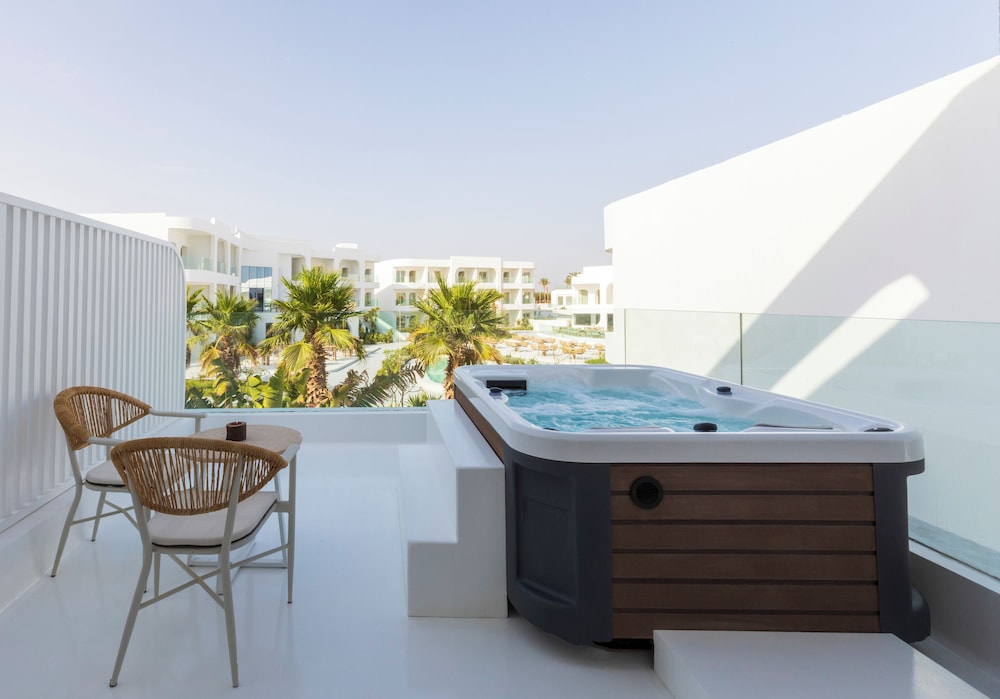 Gypster Jacuzzi Room - Photo 4