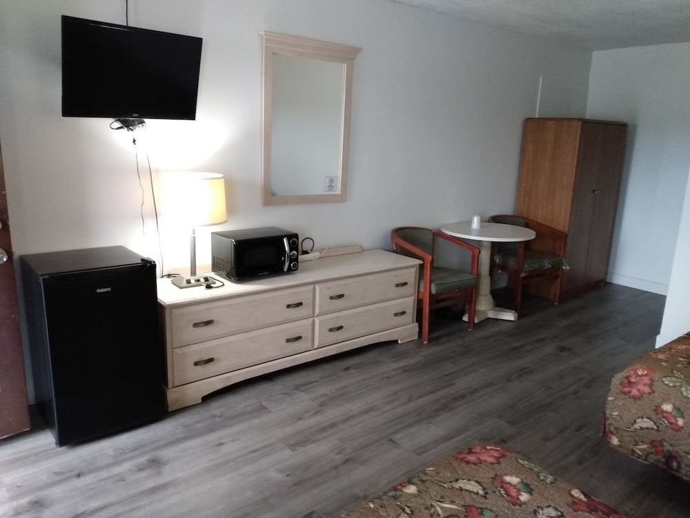 Standard Double Room - Photo 11