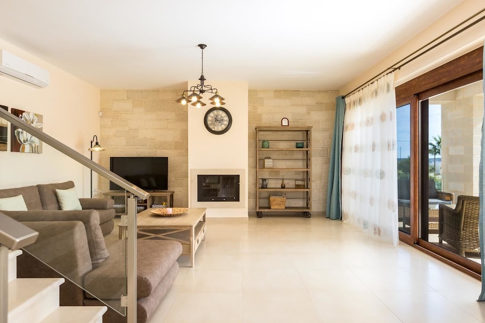 Villa, 4 Bedrooms photo 3