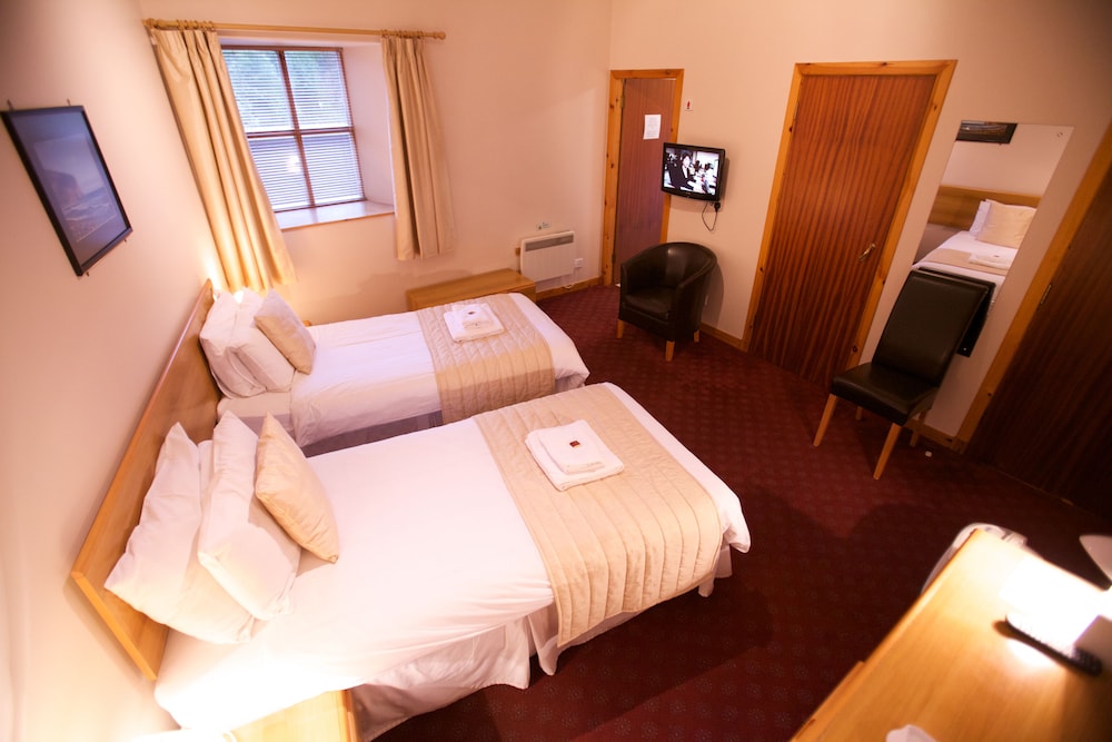 Twin Room (Harbourside House) photo 3