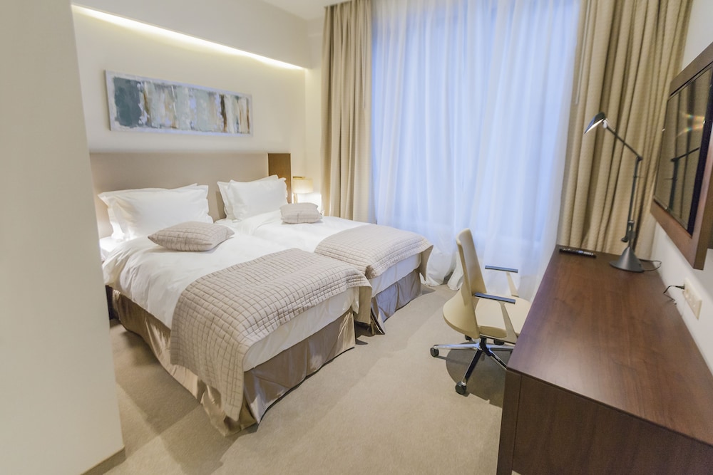 Studio, 2 Twin Beds