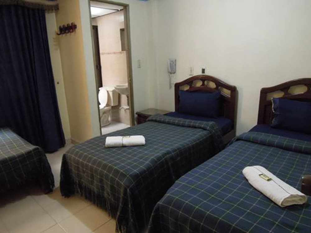 Triple Room