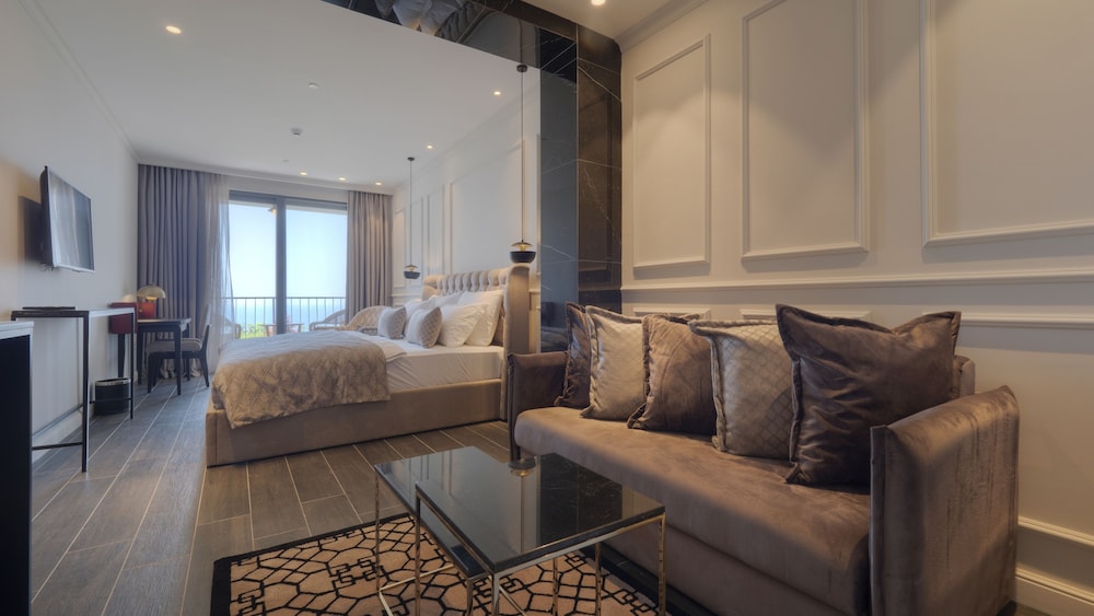 Deluxe Room, Balcony, Sea View