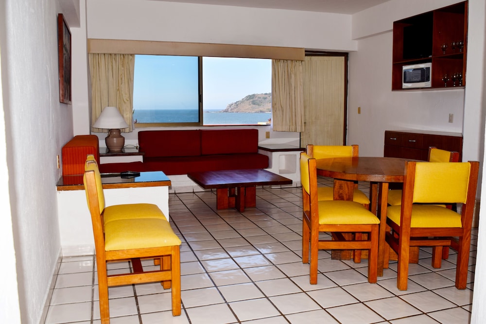 Suite, Kitchenette, Sea View - Photo 6