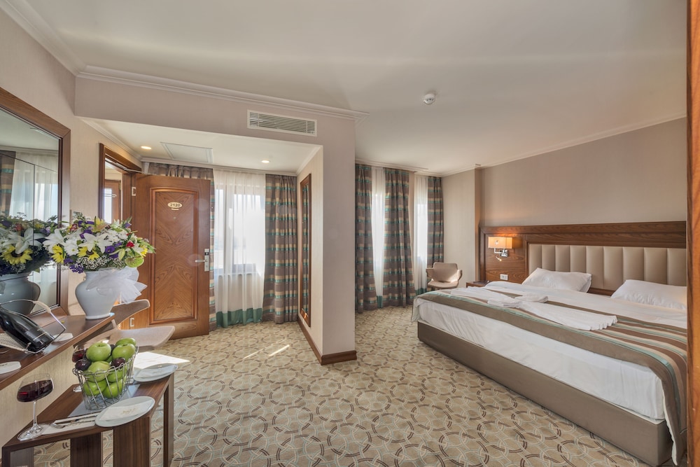 Suite photo 1
