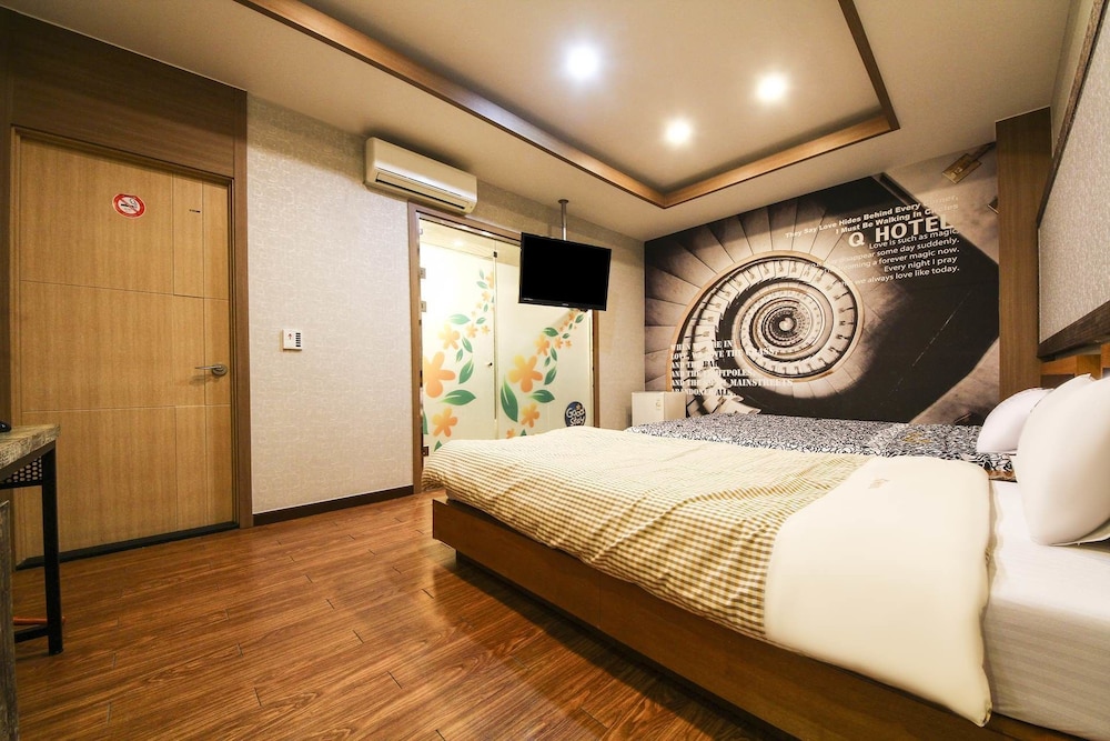 Deluxe Twin Room - Photo 6