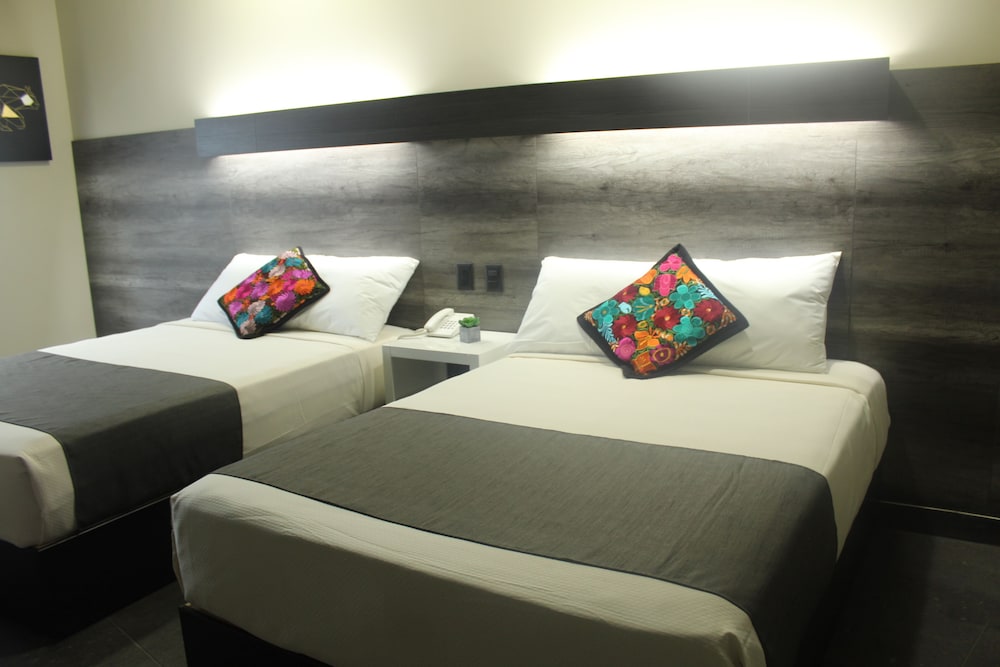 Suite, Multiple Beds photo 2
