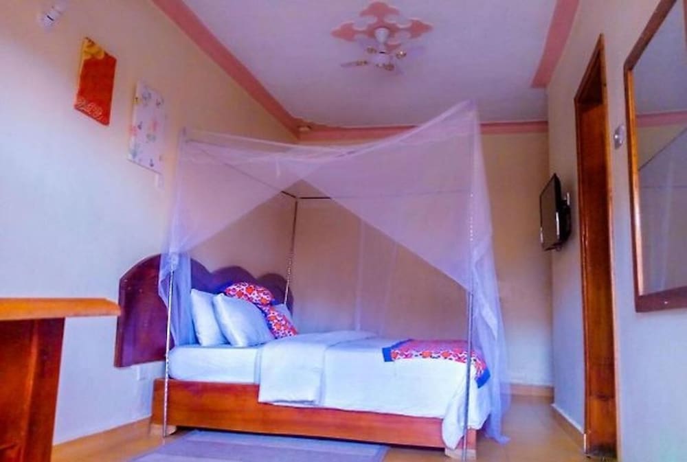 Standard Room - Photo 7