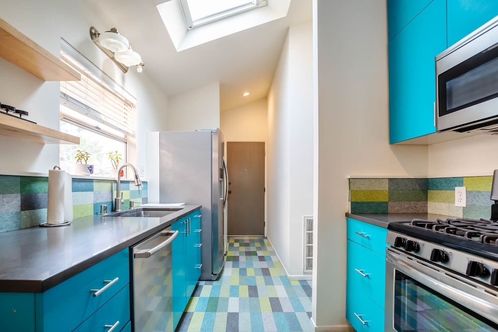 House, 1 Bedroom photo 2