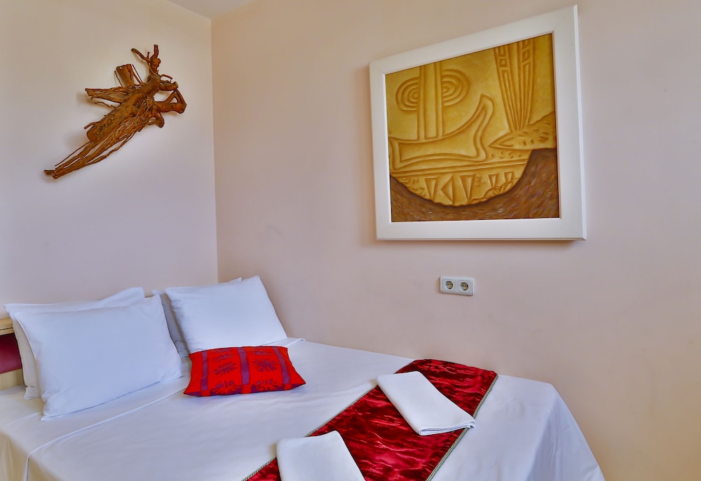 Standard Double Room photo 3