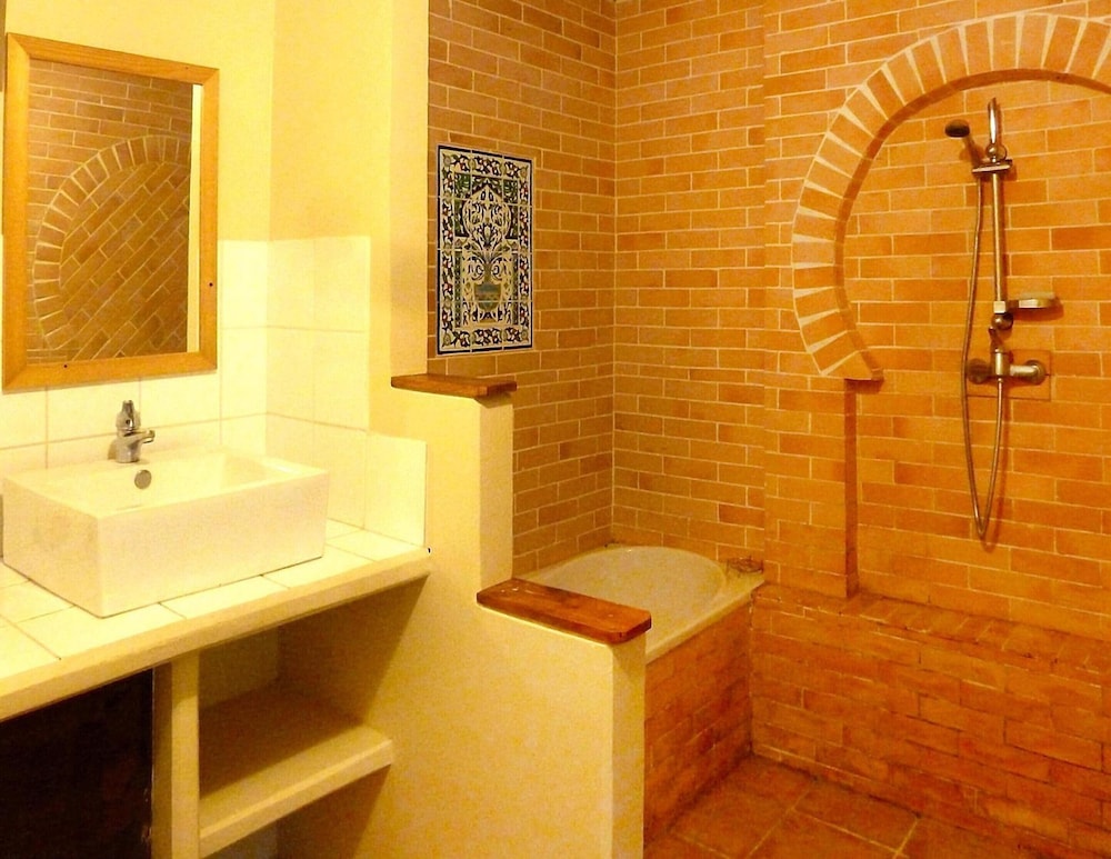 Apartment photo 3