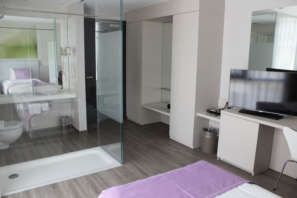 Modern Single Room photo 2