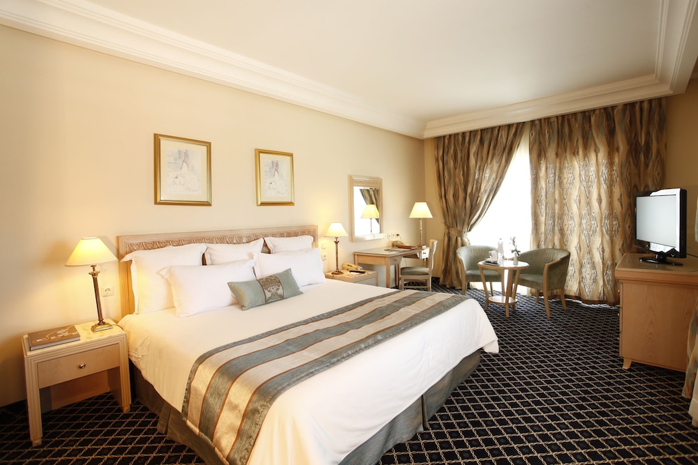 Deluxe Double Room - Photo 1