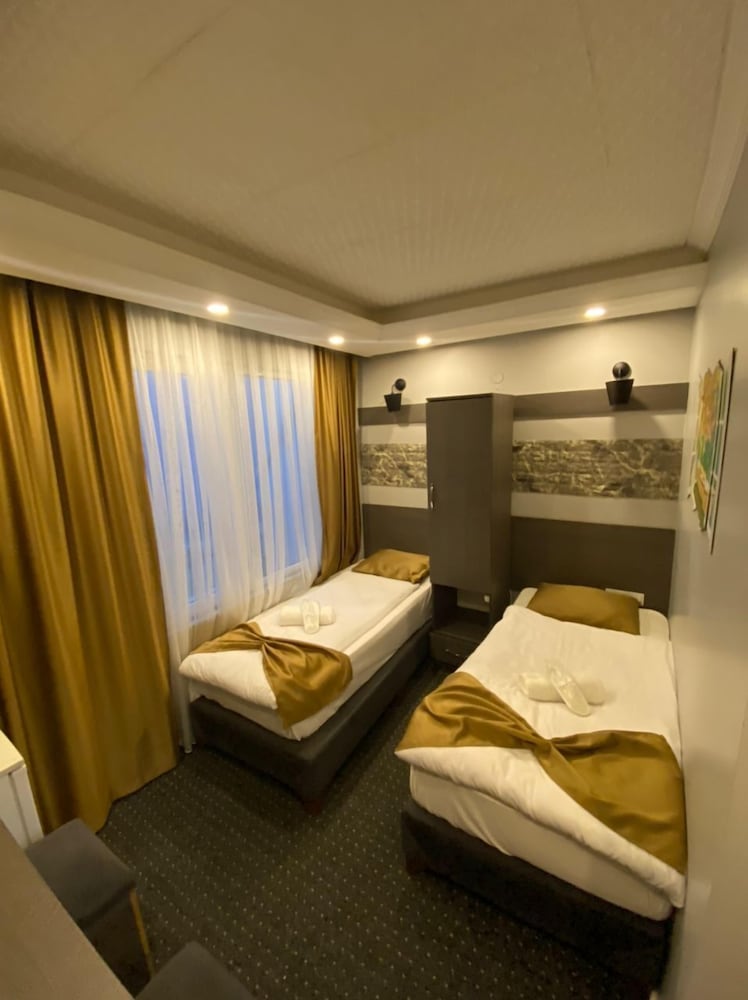 Classic Twin Room, Non Smoking, City View photo 1