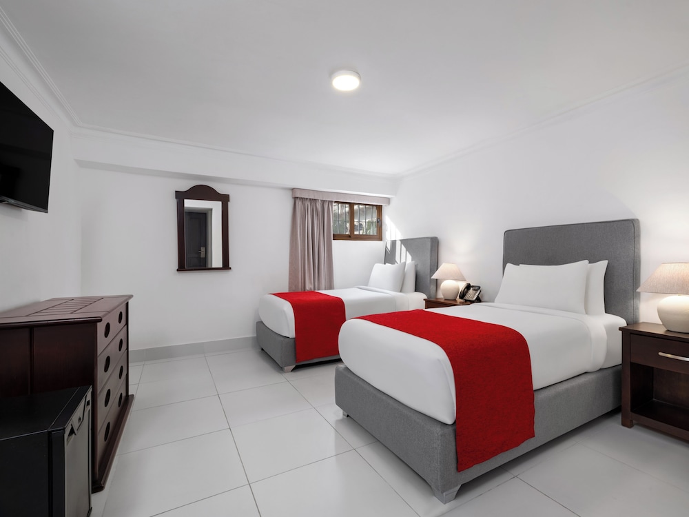 Room, 2 Twin Beds, Non Smoking (Bright) photo 1