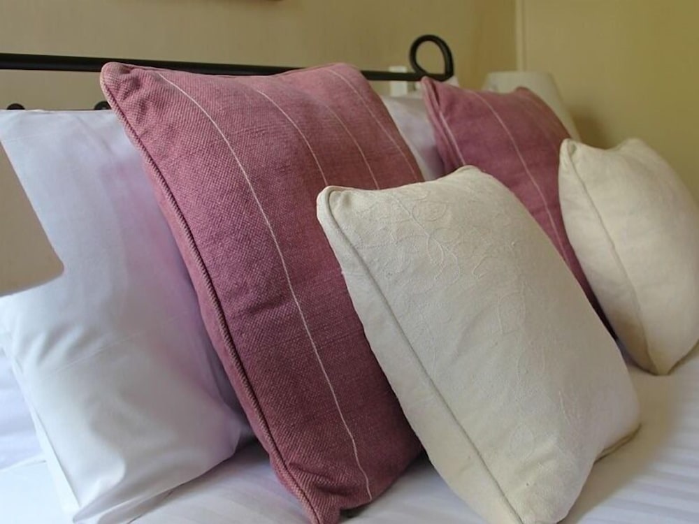 Double Room, Ensuite (Small) photo 3