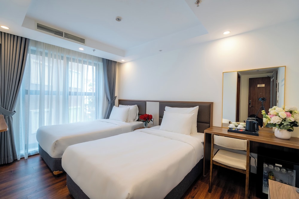 Superior Double or Twin Room, 2 Twin Beds, Non Smoking, City View